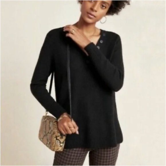 Anthropologie Sweaters - Anthropologie Serena Womens Sz L Black Button V Neck Sweater Hi Low Long Sleeve